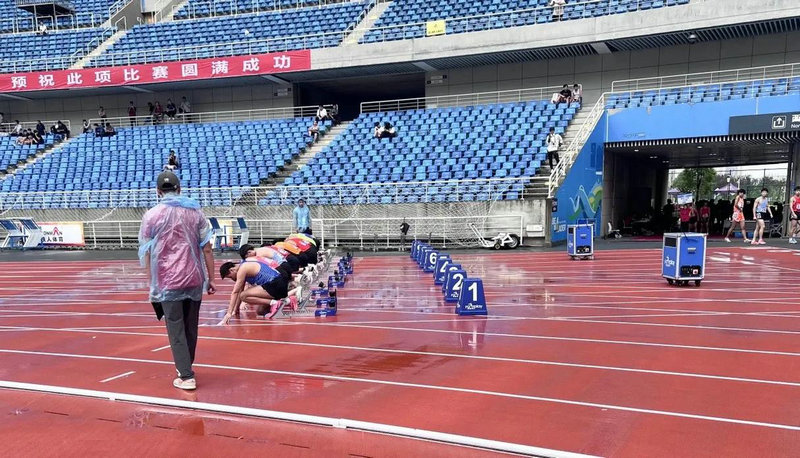 马来西亚羽毛球公开赛 国羽混双三对组合晋级8强