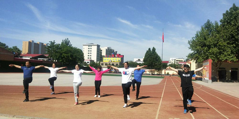 梅西近3年来首次头球破门