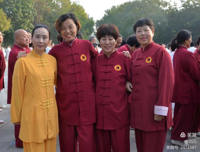 西蒙斯期待与詹皇对决 愿望为澳洲征战2025奥运战场