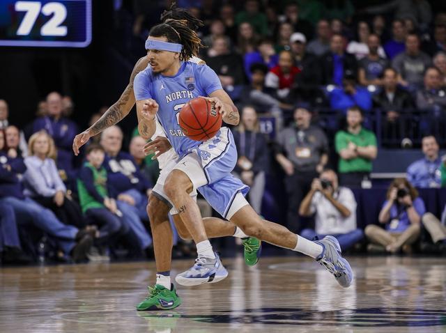 山东男篮揭幕战主场气势逼人 广厦挑战开门红 谁能崭露新星 山东男篮揭幕战主场气势逼人 广厦挑战开门红 谁能崭露新星