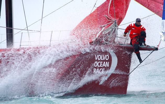 芬奇期望唐斯提升三分投射 其投篮良机待把握 芬奇期望唐斯提升三分投射 其投篮良机待把握