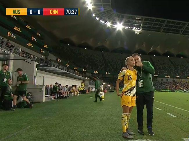 牛仔新军强势对决猛龙对决精彩瞬间