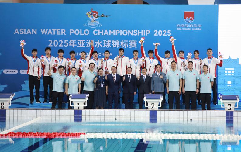 熊猫杯U19国足vs蒙古首发 白余涛先发 朱鹏宇、杨希出战 熊猫杯U19国足vs蒙古首发 白余涛先发 朱鹏宇、杨希出战