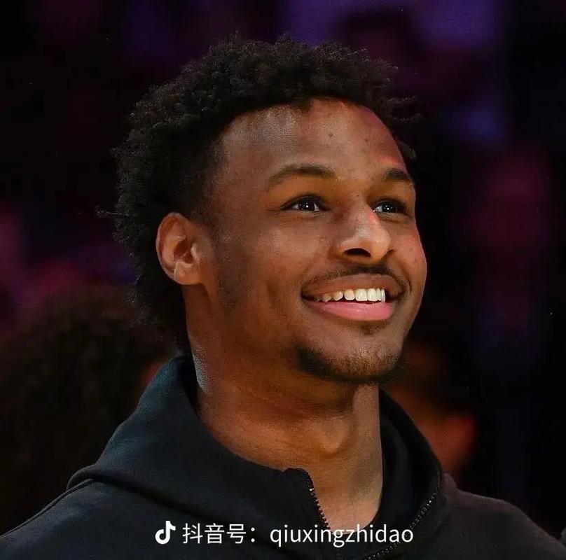 中国男篮vs法国男篮打架 中国男篮vs法国男篮打架