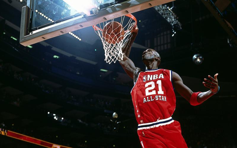 季后赛强度快船次节6分钟得0分 乔治推布克吃T 季后赛强度快船次节6分钟得0分 乔治推布克吃T