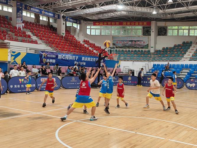 马刺迎战爵士对决热血上演 胜负悬念揭晓 马刺迎战爵士对决热血上演 胜负悬念揭晓