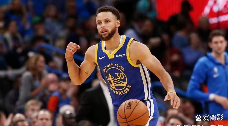 詹皇引领湖人重塑防守强队风采 上赛季批评化为挑战动力 詹皇引领湖人重塑防守强队风采 上赛季批评化为挑战动力