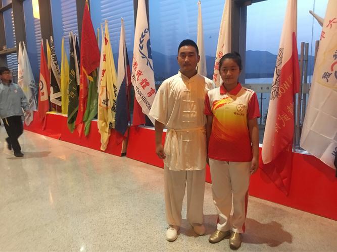 双雄鹿力压76人 字母哥强势表现 哈里斯展现实力 比赛 双雄鹿力压76人 字母哥强势表现 哈里斯展现实力 比赛