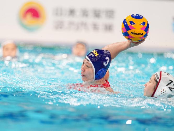 自由式滑雪大跳台世界杯斯廷博特站 杨如意摘得铜牌