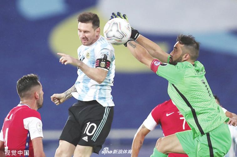 书豪感恩节球队聚餐秀厨艺 自制独特美味大汉堡 书豪感恩节球队聚餐秀厨艺 自制独特美味大汉堡