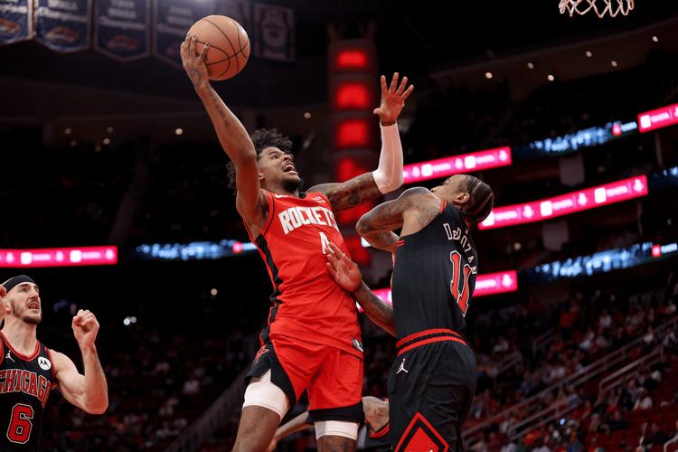 国足2-0胜菲律宾