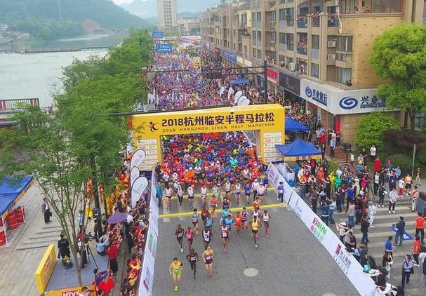 nba官方历史前十巨星 nba官方历史前十巨星