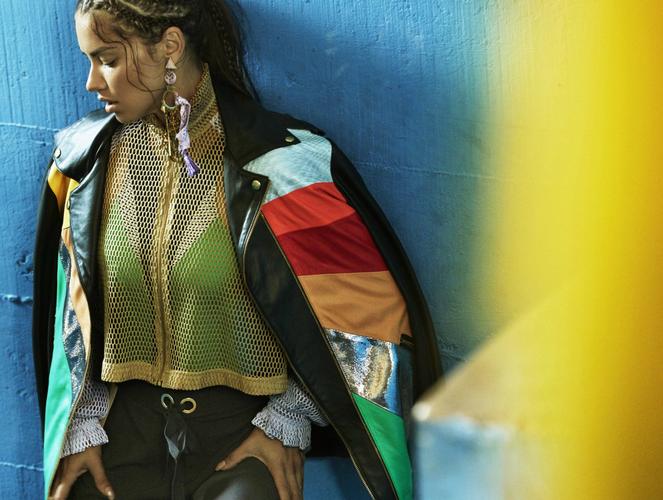 拜仁慕尼黑1213赛季球衣