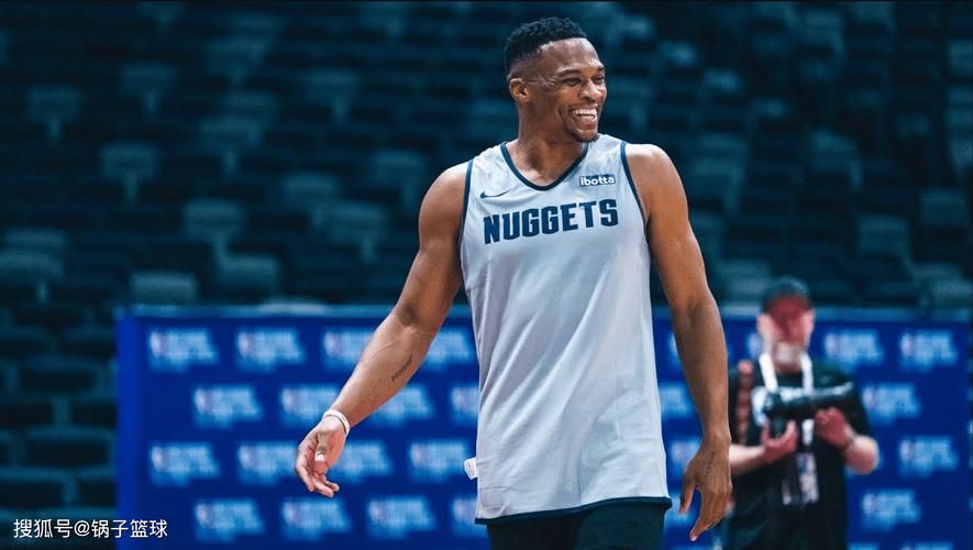 格林与KD篮球情兄弟情深 减薪背后的感人故事 格林与KD篮球情兄弟情深 减薪背后的感人故事