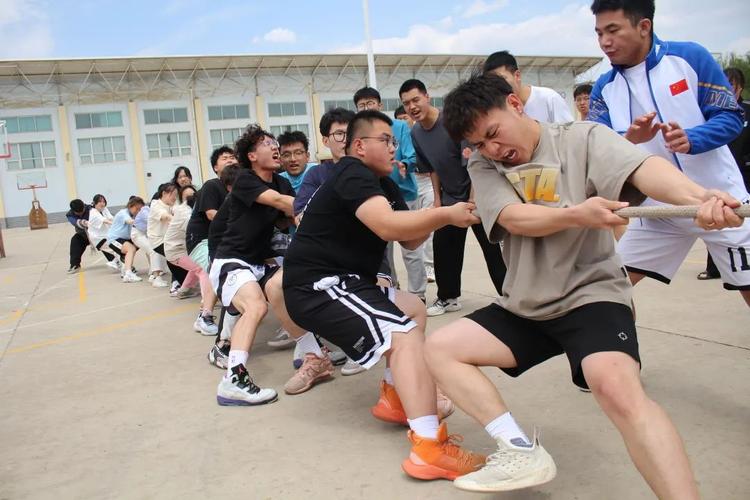 姆巴佩女友是谁 她的背景和故事了解吗 姆巴佩女友是谁 她的背景和故事了解吗