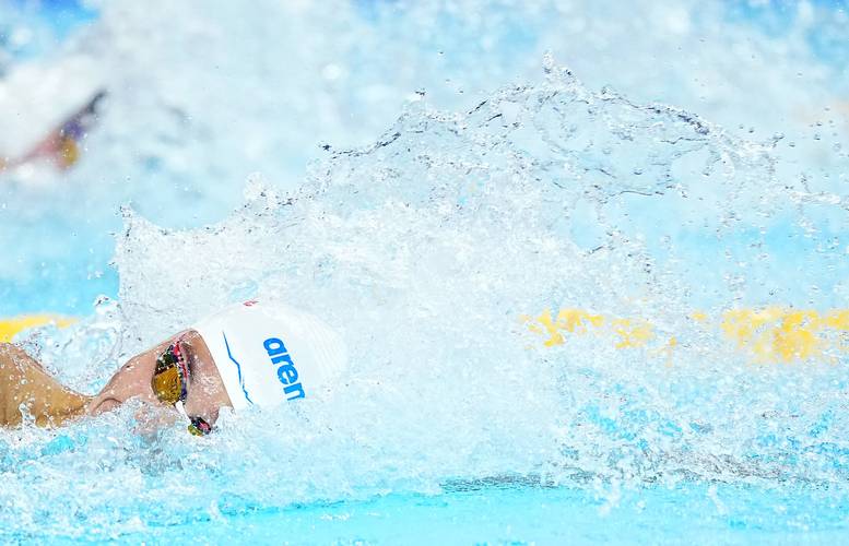 约书亚vs乌西克 约书亚vs乌西克