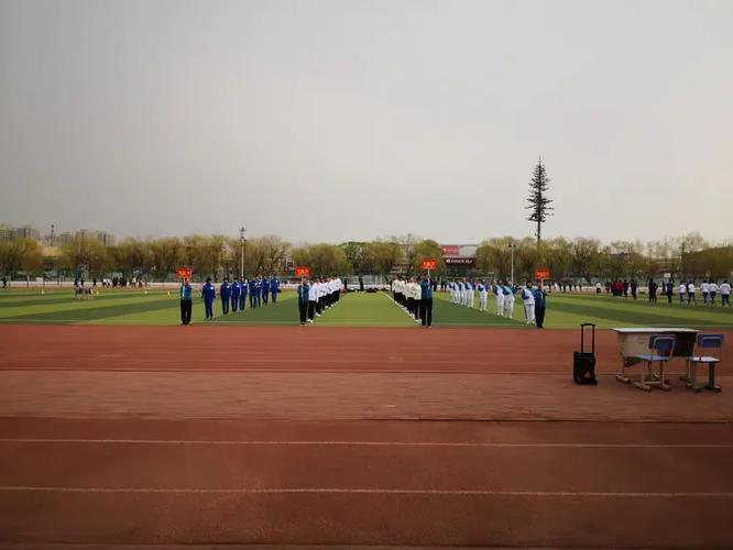 多队曾想交易得到祖巴茨 但快船没有考虑送走他 多队曾想交易得到祖巴茨 但快船没有考虑送走他