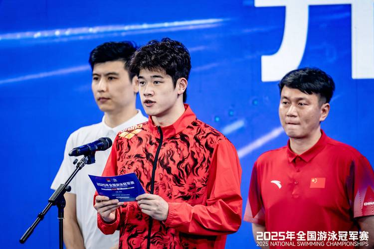国王努力劝说卡拉希斯加盟 前灰熊球员将返NBA 国王努力劝说卡拉希斯加盟 前灰熊球员将返NBA