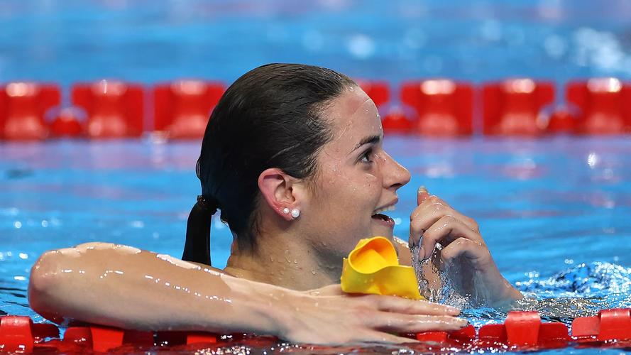 詹皇洛杉矶新居曝光豪华府邸近四千万刀 奢华超乎想象 詹皇洛杉矶新居曝光豪华府邸近四千万刀 奢华超乎想象