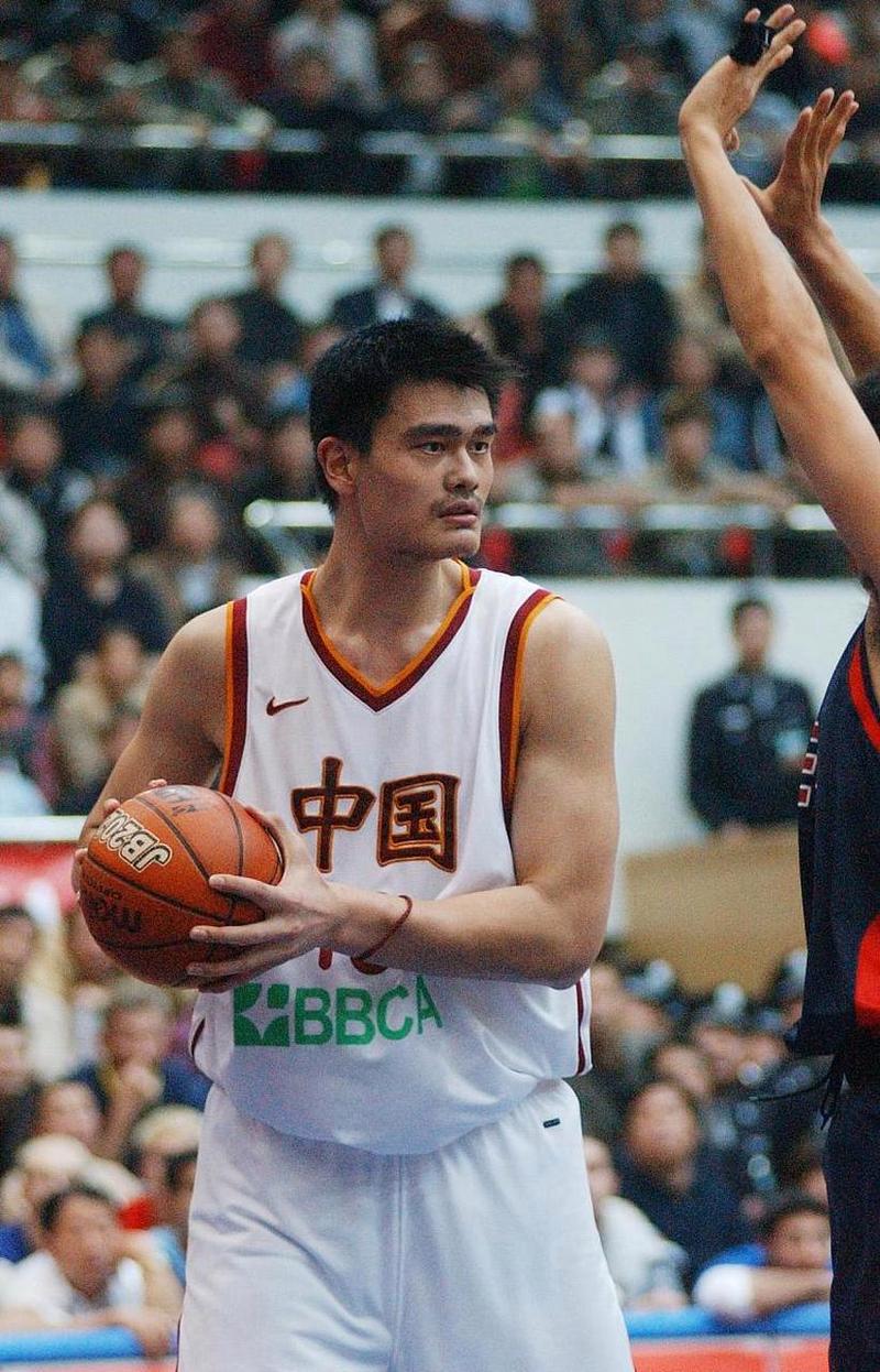 詹眉强势发挥 湖人大胜黄蜂 送对手九连败新纪录 詹眉强势发挥 湖人大胜黄蜂 送对手九连败新纪录