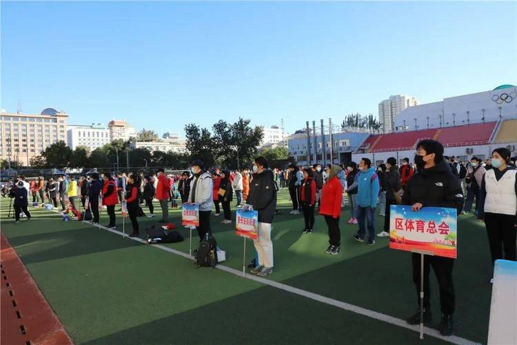 梅西和c罗在一个俱乐部 梅西和c罗在一个俱乐部