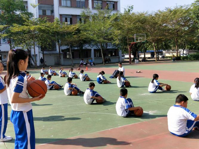 柳州游泳池哪里开了