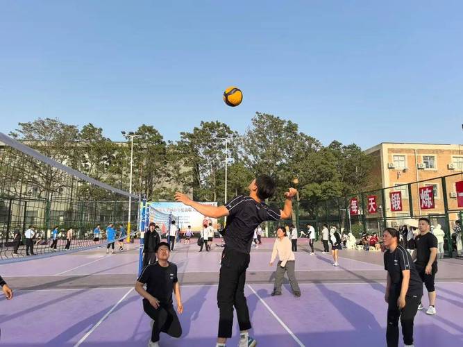 小范预测火箭夺冠有望 热火东区决赛挑战强敌 小范预测火箭夺冠有望 热火东区决赛挑战强敌