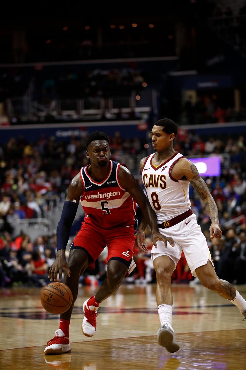 小IT球场挥汗痛击老东家 胯下突破怒瞪骑士替补席精彩瞬间 小IT球场挥汗痛击老东家 胯下突破怒瞪骑士替补席精彩瞬间