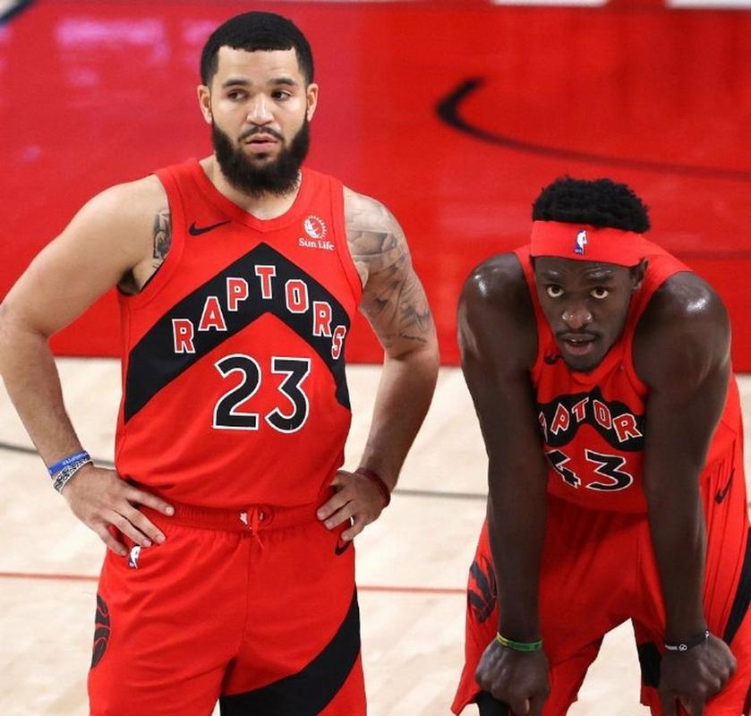 密尔沃基雄鹿强势冲刺落日对决