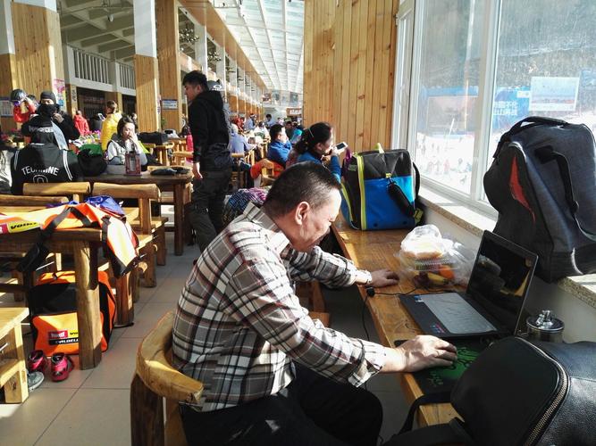 火箭捕获鹈鹕结束2连败 哈登30+7魔兽19+11+3帽 火箭捕获鹈鹕结束2连败 哈登30+7魔兽19+11+3帽