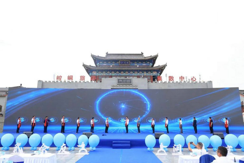 王曼昱孙颖莎世乒赛各夺两冠 王曼昱孙颖莎世乒赛各夺两冠