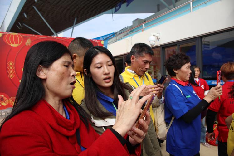 欧文成内线新星连续三场稳夺九板 生涯新 欧文成内线新星连续三场稳夺九板 生涯新