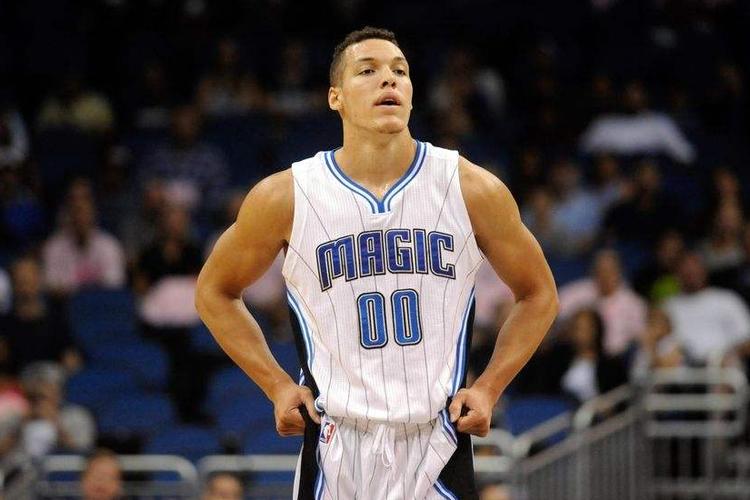 ac米兰对阵皇家马德里队 ac米兰对阵皇家马德里队