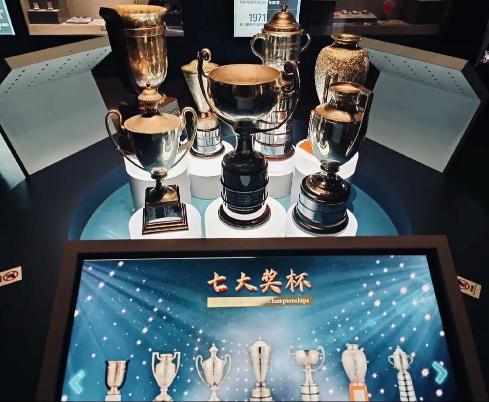 约基奇强势表现延续统治 金鸡独立技巧惊艳浓眉哥 约基奇强势表现延续统治 金鸡独立技巧惊艳浓眉哥