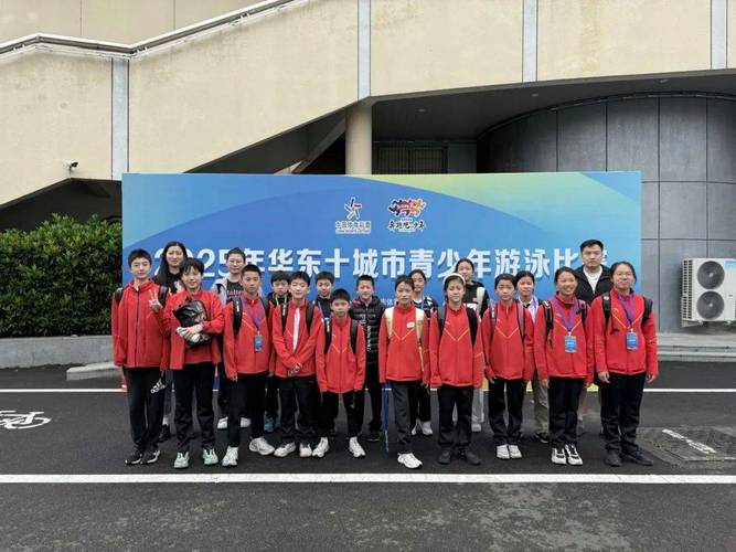 库里高尔夫首冠荣耀个人首个高尔夫冠军收入囊中 库里高尔夫首冠荣耀个人首个高尔夫冠军收入囊中