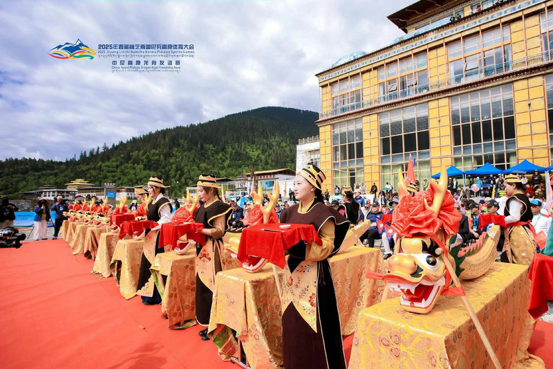 马刺对雷霆首节对决 KD表现抢眼 独撑球队荣光 马刺对雷霆首节对决 KD表现抢眼 独撑球队荣光