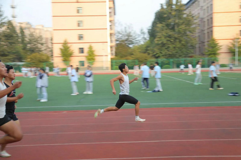 NBA太阳主场对决勇士 精彩对决值得期待 NBA太阳主场对决勇士 精彩对决值得期待