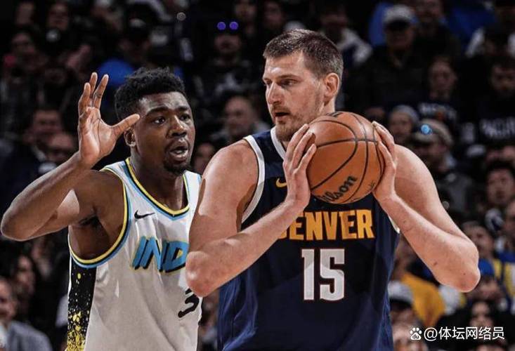 库里包揽勇士最后14分砍32+7 近9场飙55记三分 库里包揽勇士最后14分砍32+7 近9场飙55记三分