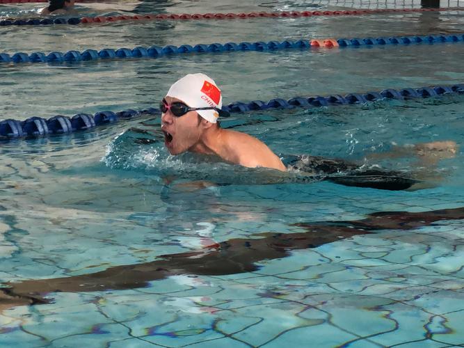 ufc世界排名第一骨头琼斯 ufc世界排名第一骨头琼斯