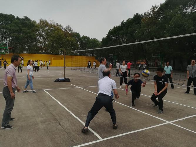 篮球对决热火主场迎战鹈鹕 精彩对决即将上演 篮球对决热火主场迎战鹈鹕 精彩对决即将上演