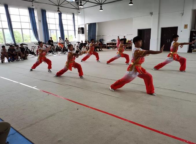 勒布朗22+7+10湖人爆冷不敌活塞 格里芬砍23+6 勒布朗22+7+10湖人爆冷不敌活塞 格里芬砍23+6