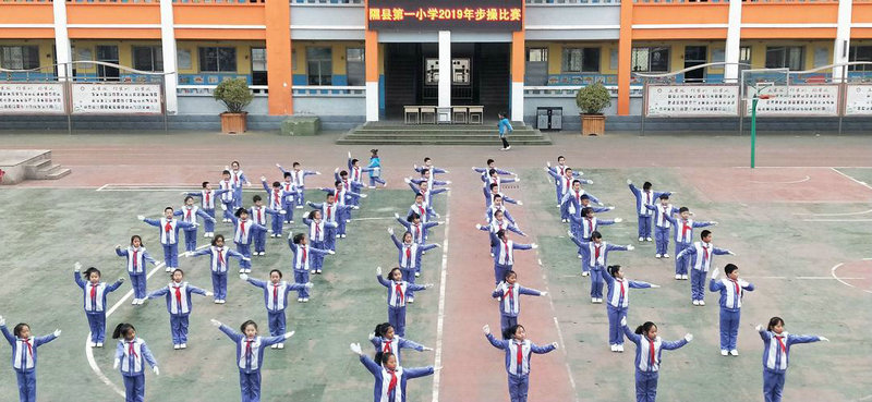 乔治维斯赛场霸主再现风采 雷霆连战连胜 霸气展现战绩 乔治维斯赛场霸主再现风采 雷霆连战连胜 霸气展现战绩