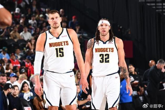 周琦与辽宁队签约4年 周琦与辽宁队签约4年