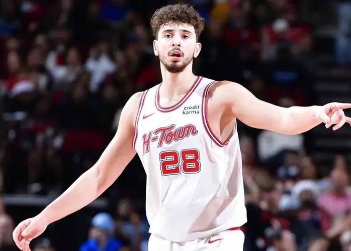 湖人签约阿德无望马刺小牛更接近他的目标 湖人签约阿德无望马刺小牛更接近他的目标