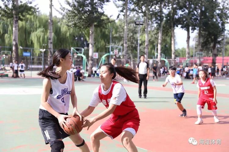利拉德因违反NBA反假摔条例被联盟警告 利拉德因违反NBA反假摔条例被联盟警告