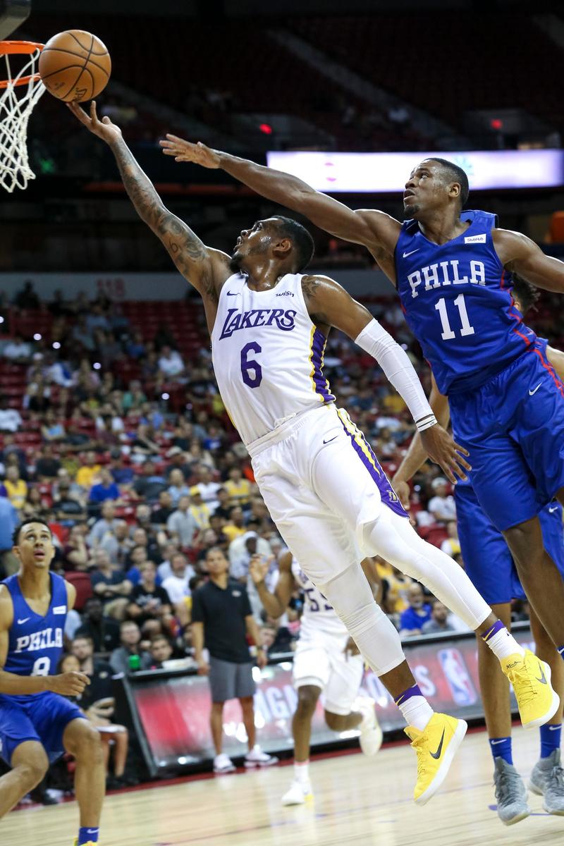 篮球赛场上的雷霆对决鹈鹕 内线对决看点十足