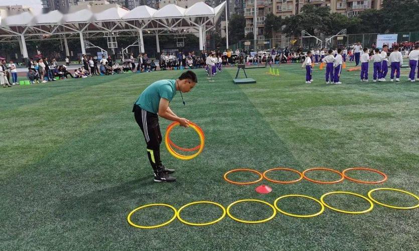 马克斯维尔修思