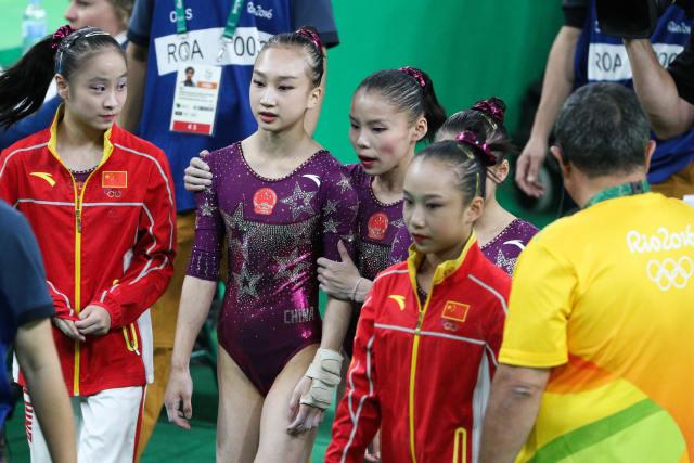 女生游泳要带什么 女生游泳要带什么