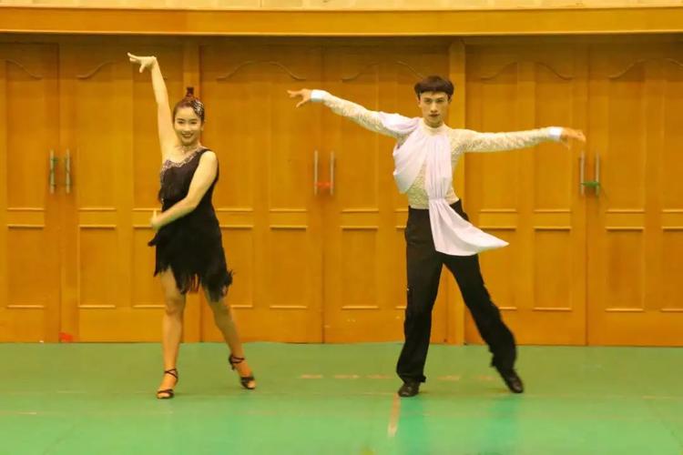 机器人世界杯_中国在哪年首次举办机器人世界杯 机器人世界杯_中国在哪年首次举办机器人世界杯