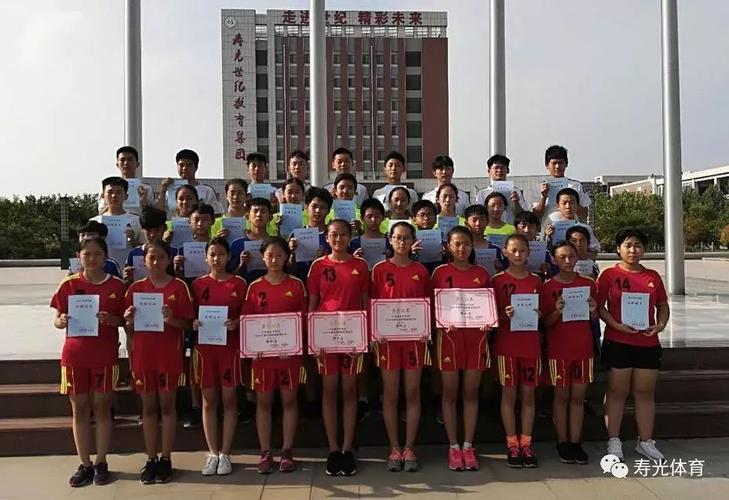 书豪篮球AI技艺秀 精彩得分引热议 防守细节待提高 书豪篮球AI技艺秀 精彩得分引热议 防守细节待提高